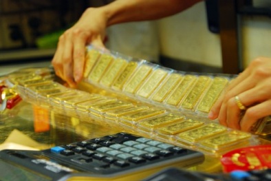 Lần đầu tiên giá vàng đấu thầu thấp kỷ lục